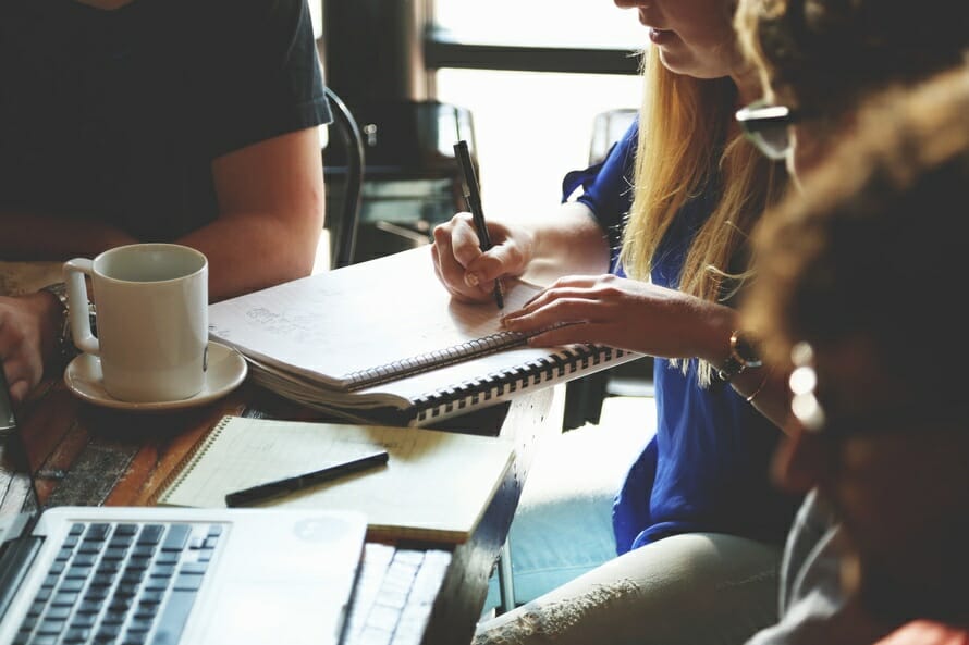 Special tips for employed jobseekers