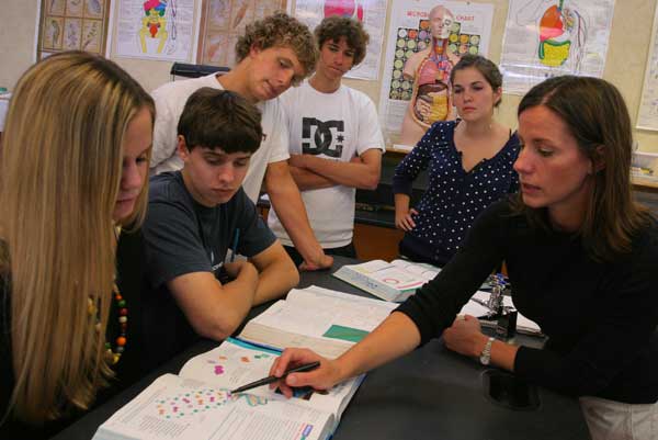 Role of Educational Assistants Role of Educational Assistants
